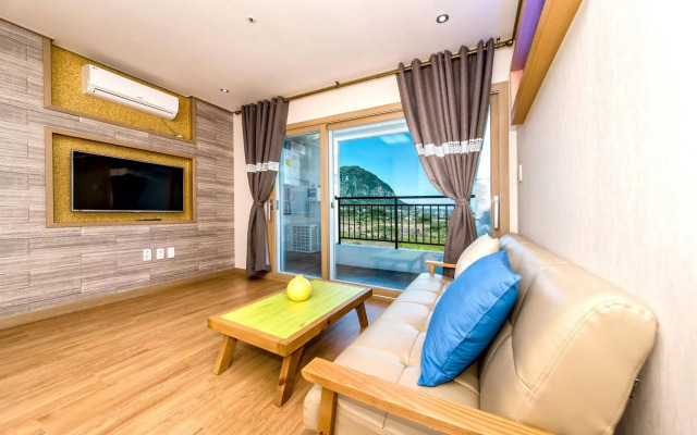 Seogwipo Narsha Resort