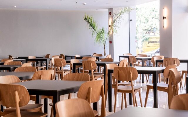 Island City Boutique Hotel