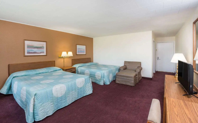 Knights Inn Kirksville
