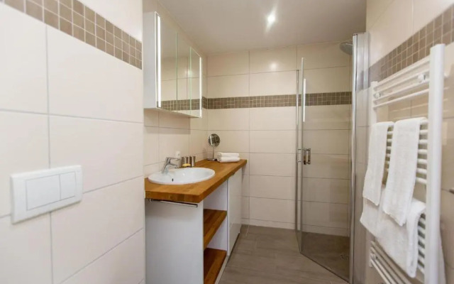 2 Zimmerapartment optional Bootsliegeplatz P6A2