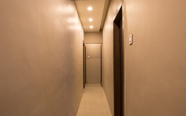 OYO 11657 Hotel SVL Inn