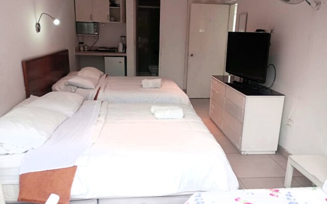 Monterrico Suites Hotel