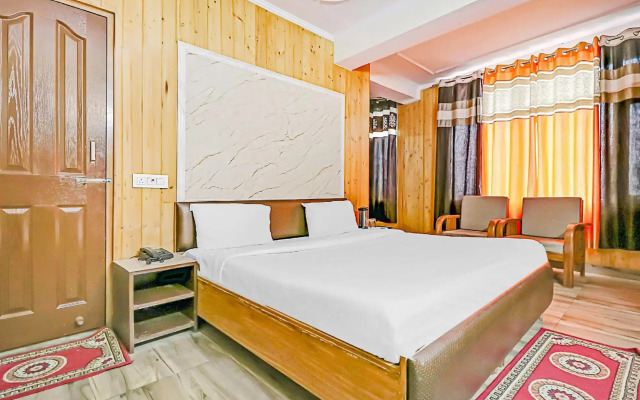 Collection O 83430 Hotel Sanjauli Inn