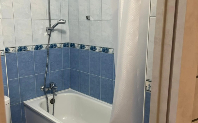 бул. Шевченка 352, квартира-студія