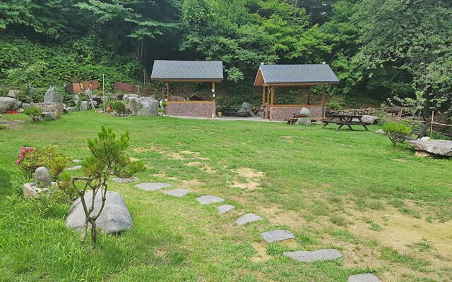 Sancheong Ponang Pension