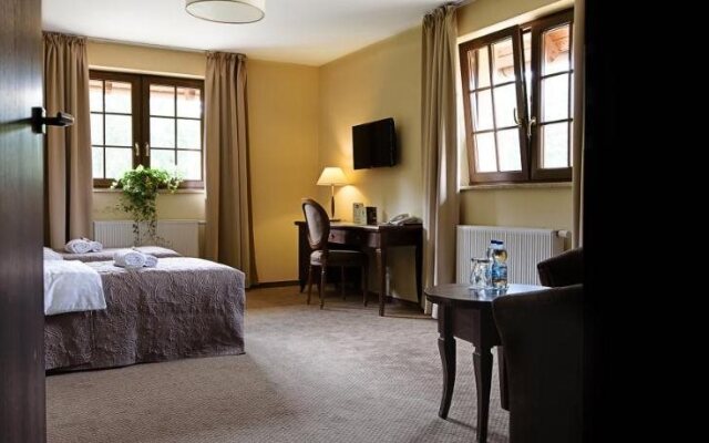 ForRest Hotel & Restaurant