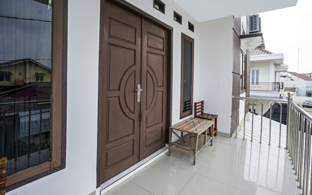 OYO 90595 Ferezsa Kost Syariah