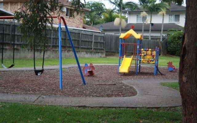 Quality Hotel Robertson Gardens