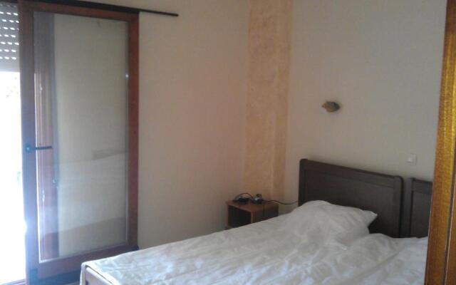 Apartment 60m from sea!