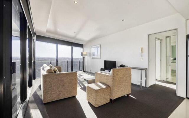 Cavill Avenue Private Apartments