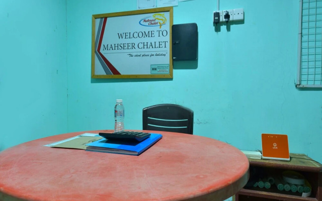 Spot On 90619 Mahseer Hostel