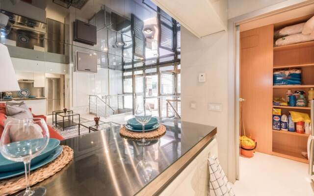 Puerta de Hierro Design Duplex I by My City Home