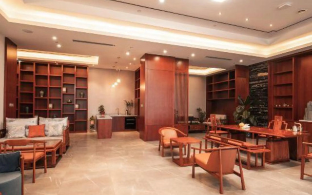 Crystal Orange Qidong Hongxing Life Plaza