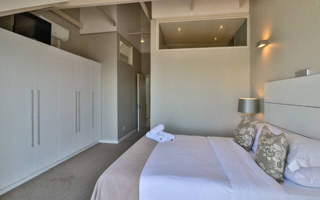 Whale Coast All-Suite-Hotel