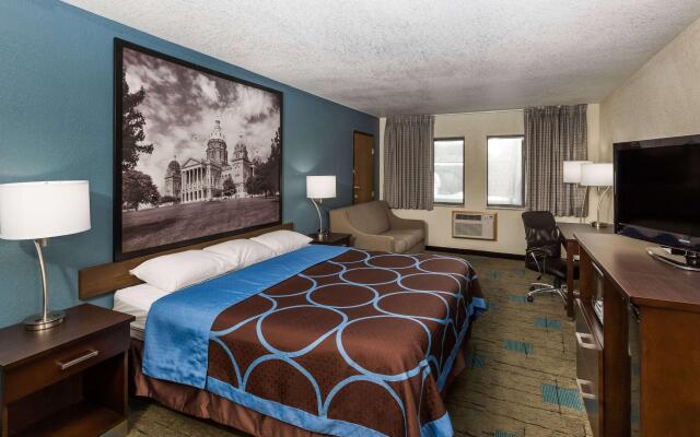 Super 8 By Wyndham Urbandale/Des Moines Area