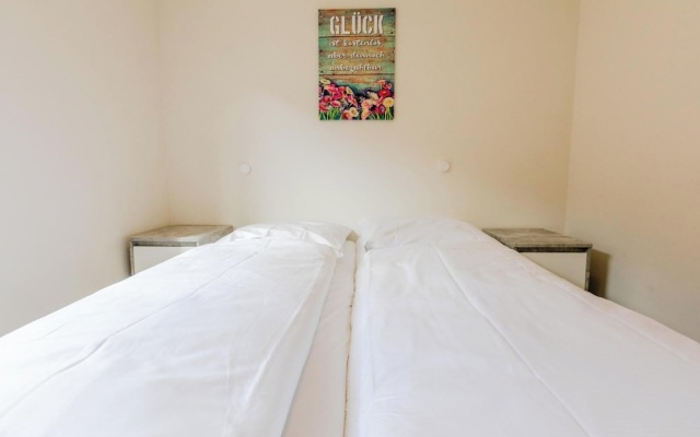 Bungalow im Campingpark