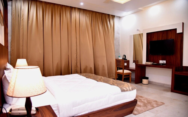 Hotel Arsh Palace