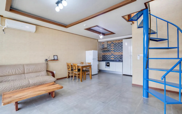 Yeongdeok Bapoom Hill Pension