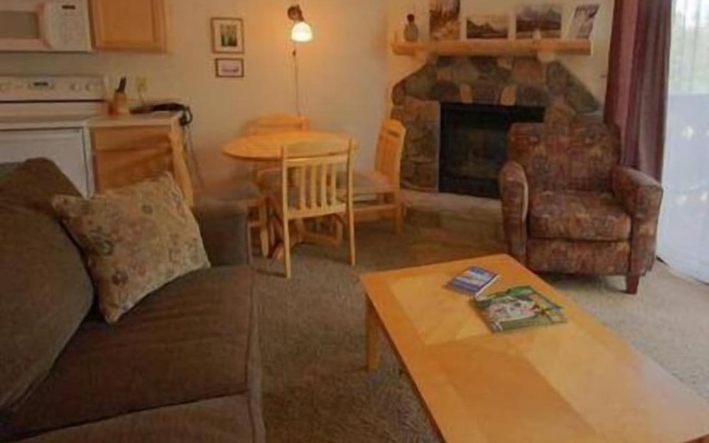 Scandinavian Lodge and Condominiums