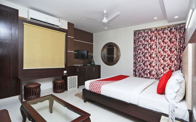 OYO 2295 Hotel Razia Inn