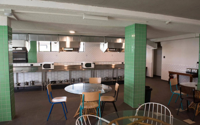 BUNK Surfers Paradise - International Backpacker Hostel