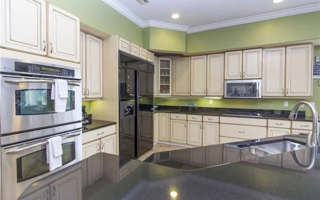 Sea Star Palace - Six Bedroom Home