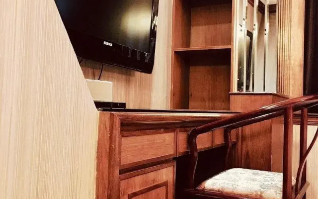 Daxin Hotel