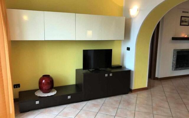 Beautiful lake view apartment in Gravedona - Larihome A01