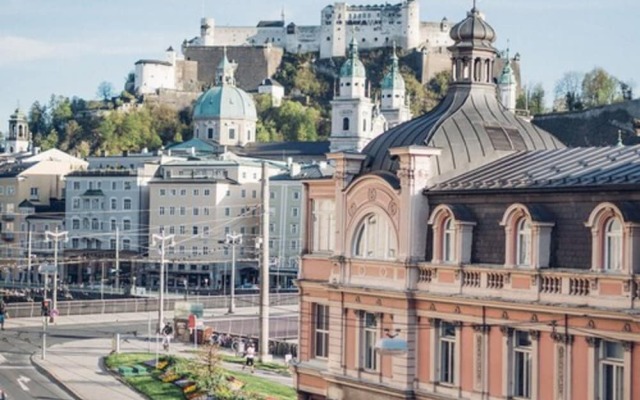 Numa Salzburg Sonate