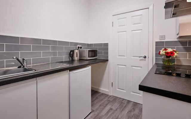 The Belmont Suite Sasco Apartments