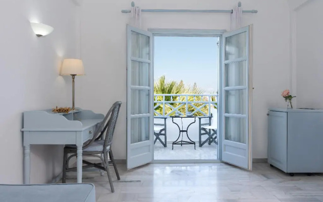 Santorini Kastelli Resort