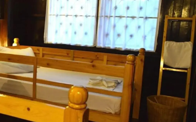 Samsibsan Hostel