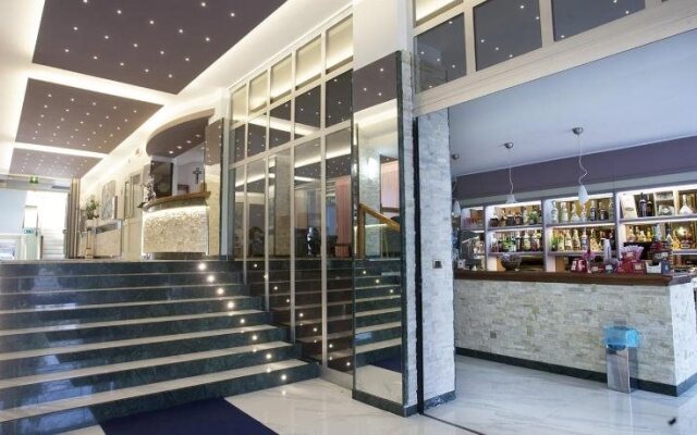 Hotel King