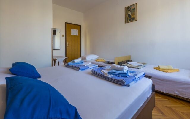Rooms Zeljka 2