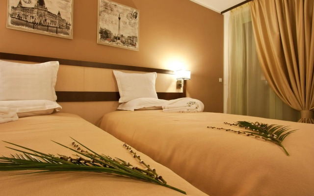 Earth and People Hotel & Spa