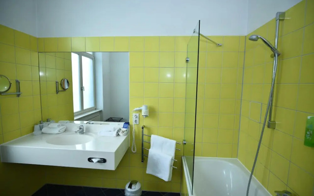 Hotel Robert Mayer