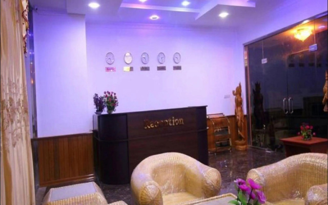 Royal Naung Yoe Hotel