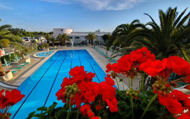 Hotel Cormoran