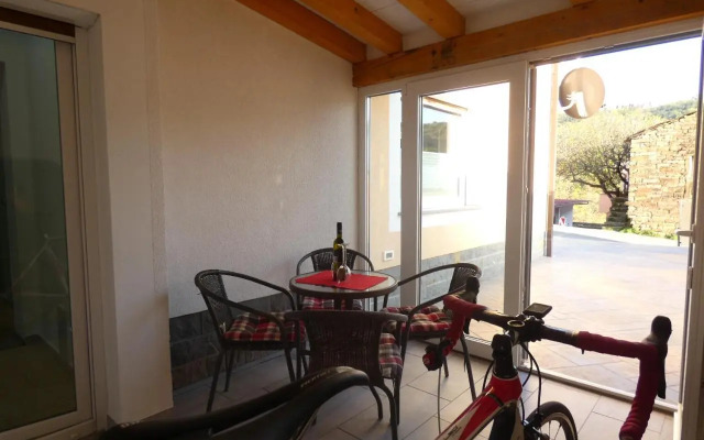 Apartment & Olive oil Valuma