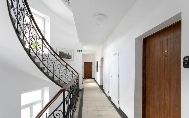 Studio-Apartment between Schoenbrunn & the City Center (18)