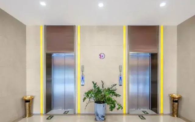 Longcheng Hotel