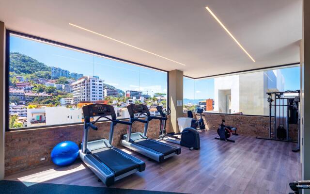 Loft 268-408 Spacious 2 Bedroom 2 Bathroom Zona Romantica