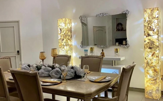 Luxury House Ocean View Rooftop Party