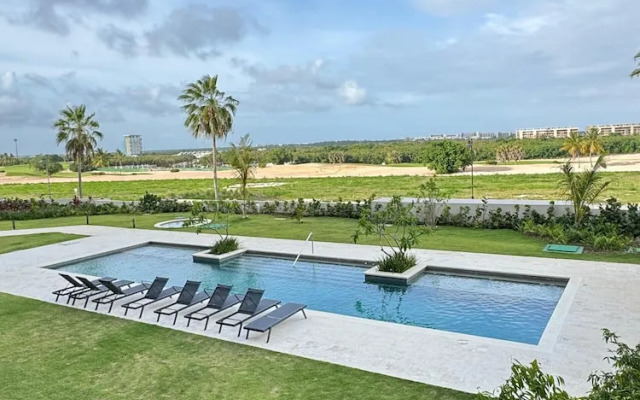 Apartment With Balcony Pool View in Cap Cana