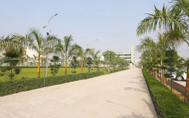 Radhika Resort by OYO Rooms