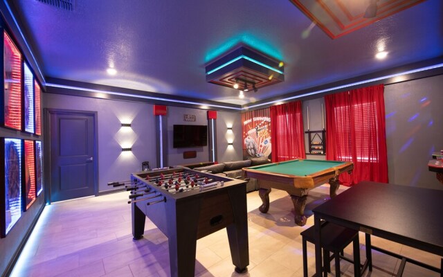 840dsd-the Retreat At Championsgate 7 Bedroom Home by RedAwning