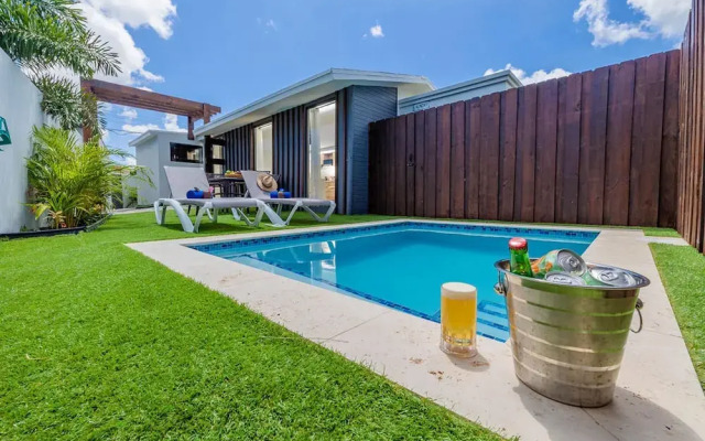 Brand NEW 2br1ba w Privatepool in Amazing Location