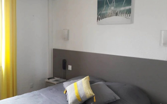 Hotel Le Bleu Marine