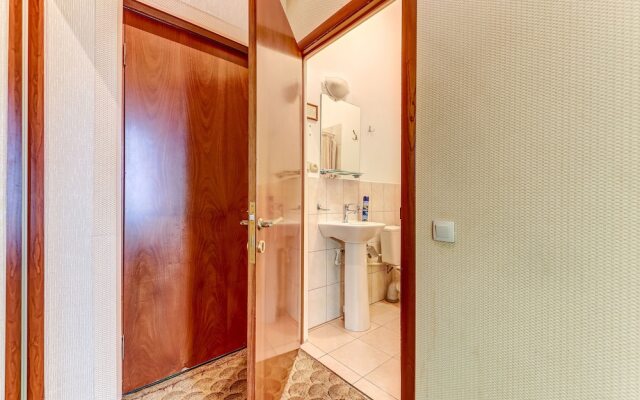 Guest Rooms on Nevsky Prospekt 47