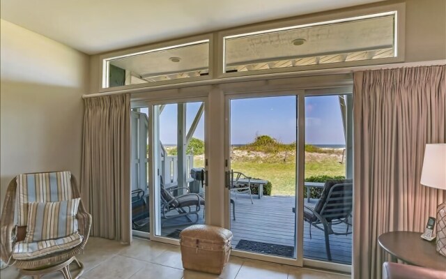 Oceanside Townhouse with Ocean View and Access to the Deck by RedAwning